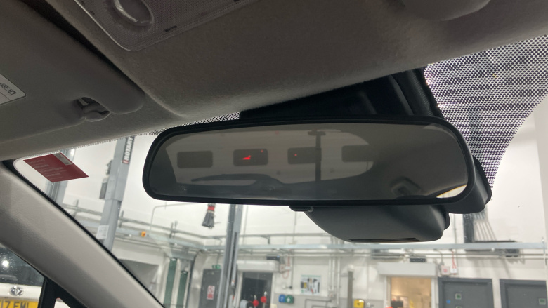 Toyota Yaris 1.5 VVT-i Icon Tech 5dr CVT Petrol Hatchback